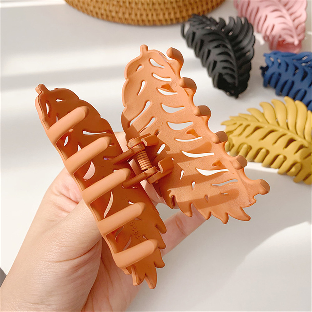 Solid Color Claw Clip Large Ba - огляд і ціна Hair Spa Wellness